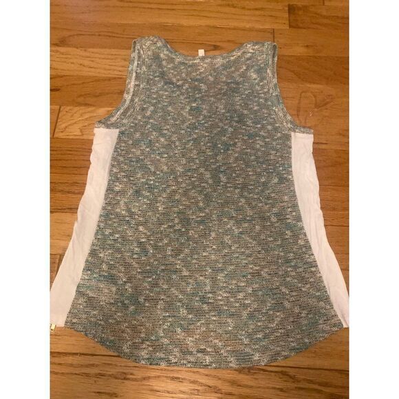 Kut from the Cloth women's multicolor sleeveless tank with size accent zips Lrg - Picture 4 of 8